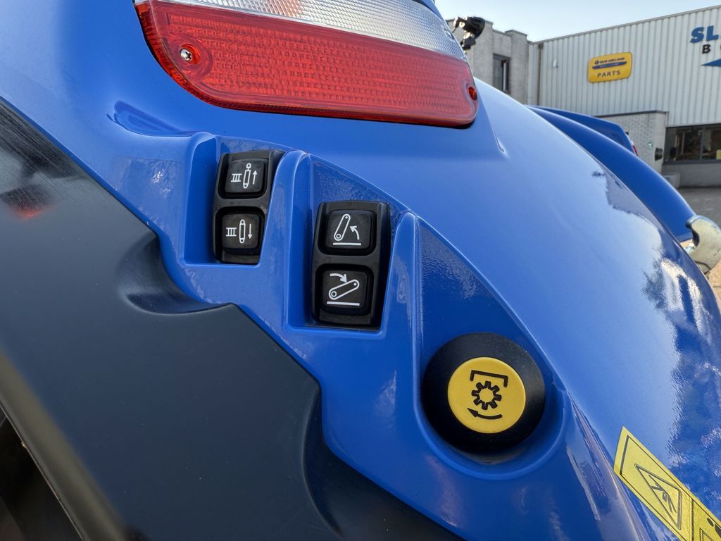 New Holland T6.180 AC Stage V