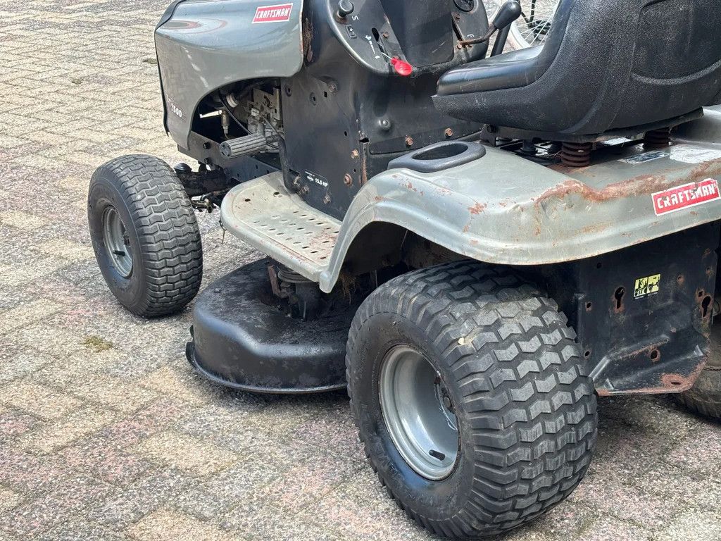 Craftsman gebruikte zitmaaier tractortje met werk