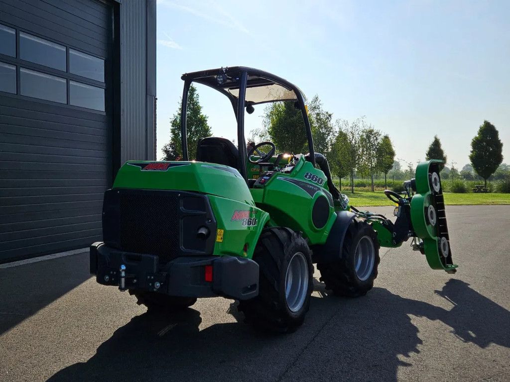 Avant 860i TDL mini-shovel