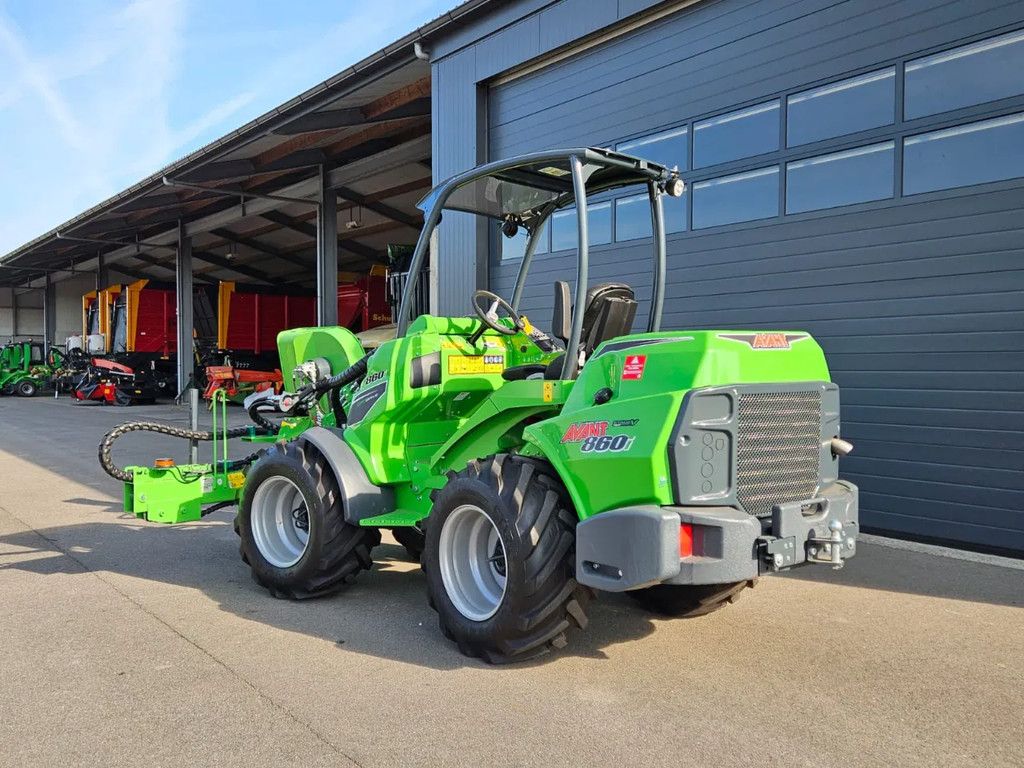 Avant 860i TDL mini-shovel