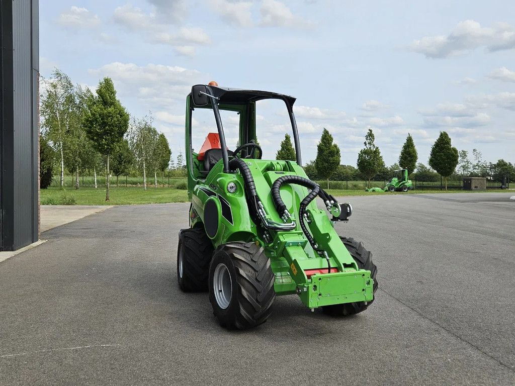 Avant 635i Rental mini-shovel