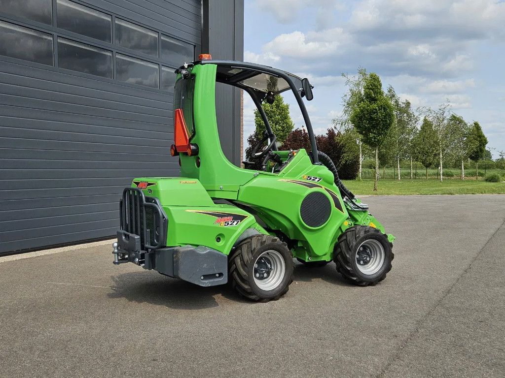 Avant E527 TDL+ mini-shovel