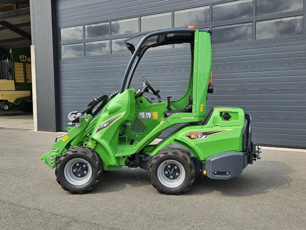 Avant E527 TDL+ mini-shovel