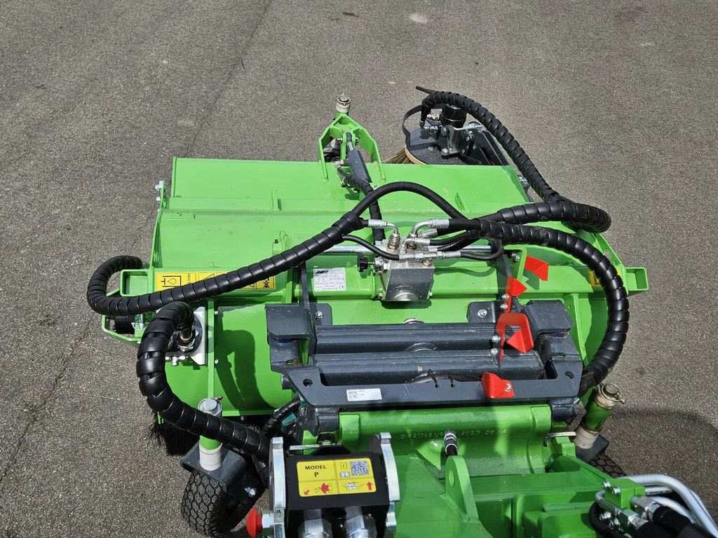 Avant borstel met opvangbak 1100