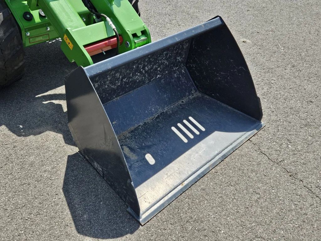 Avant 105cm Grondbak