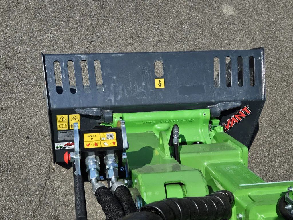 Avant 105cm Grondbak