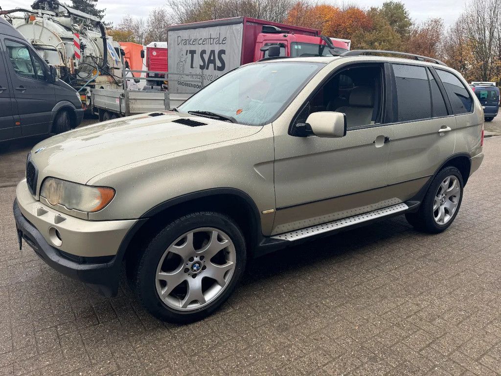 BMW X5 **3.0-PETROL-ESSENCE**