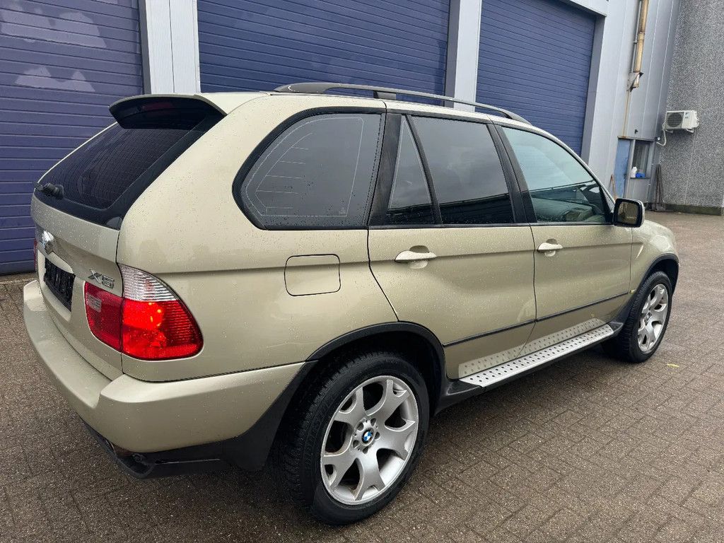 BMW X5 **3.0-PETROL-ESSENCE**