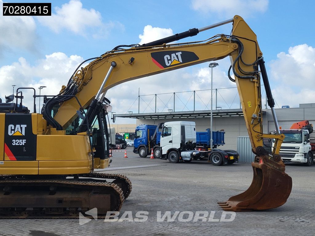 Caterpillar 325 F L