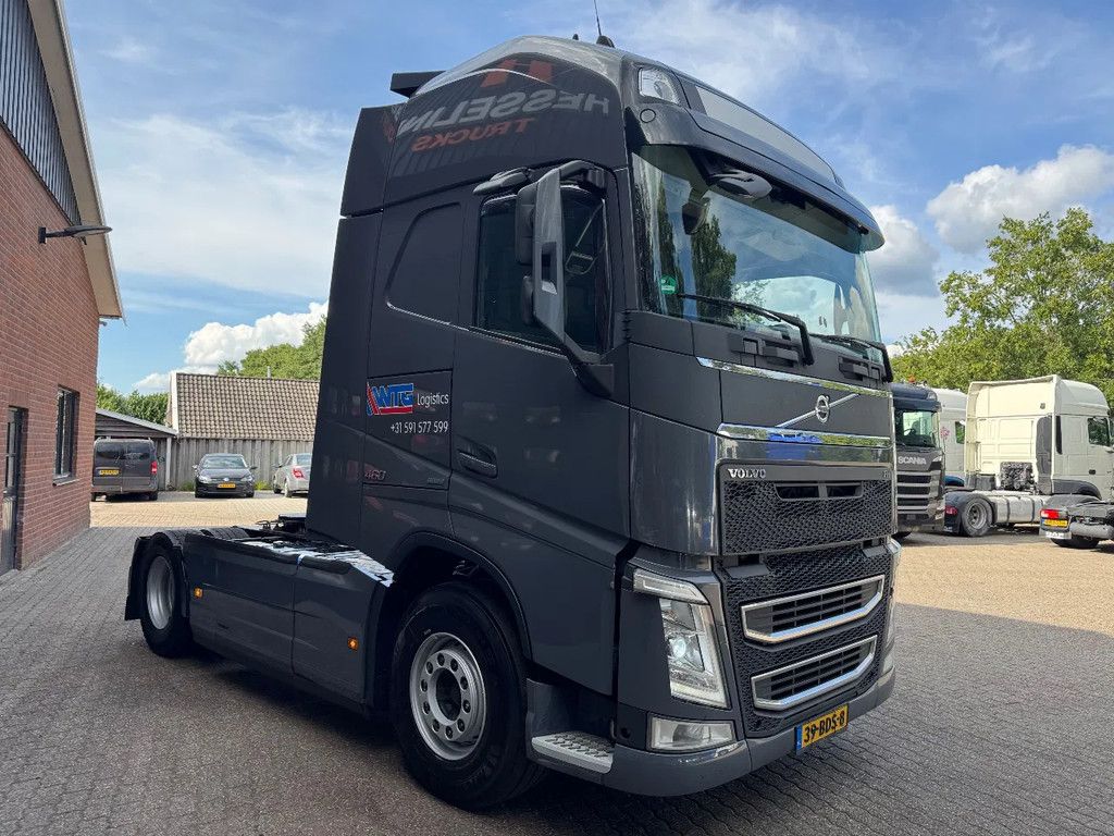 Volvo FH 460 Globetrotter XL I-Park Cool 2x tank VEB+ NL Truck