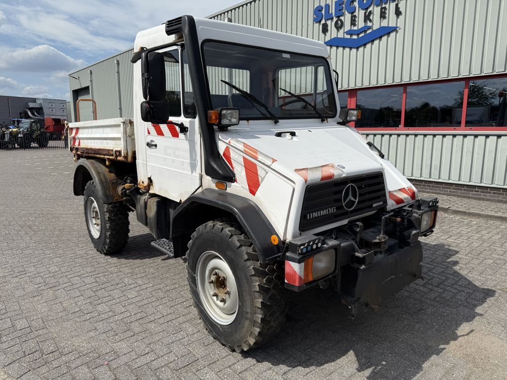 Mercedes Benz (Unimog) Unimog U418/10