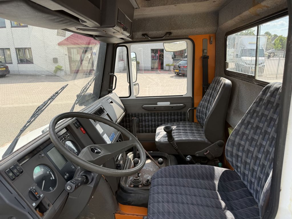 Mercedes Benz (Unimog) Unimog U418/10