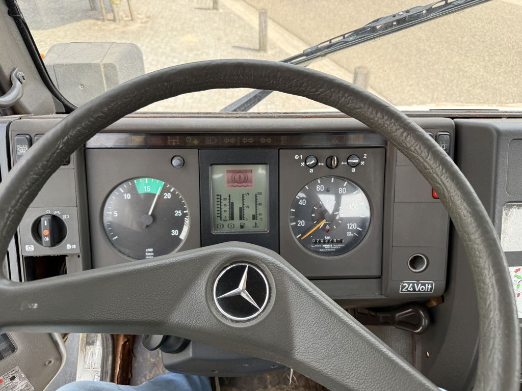 Mercedes Benz (Unimog) Unimog U418/10