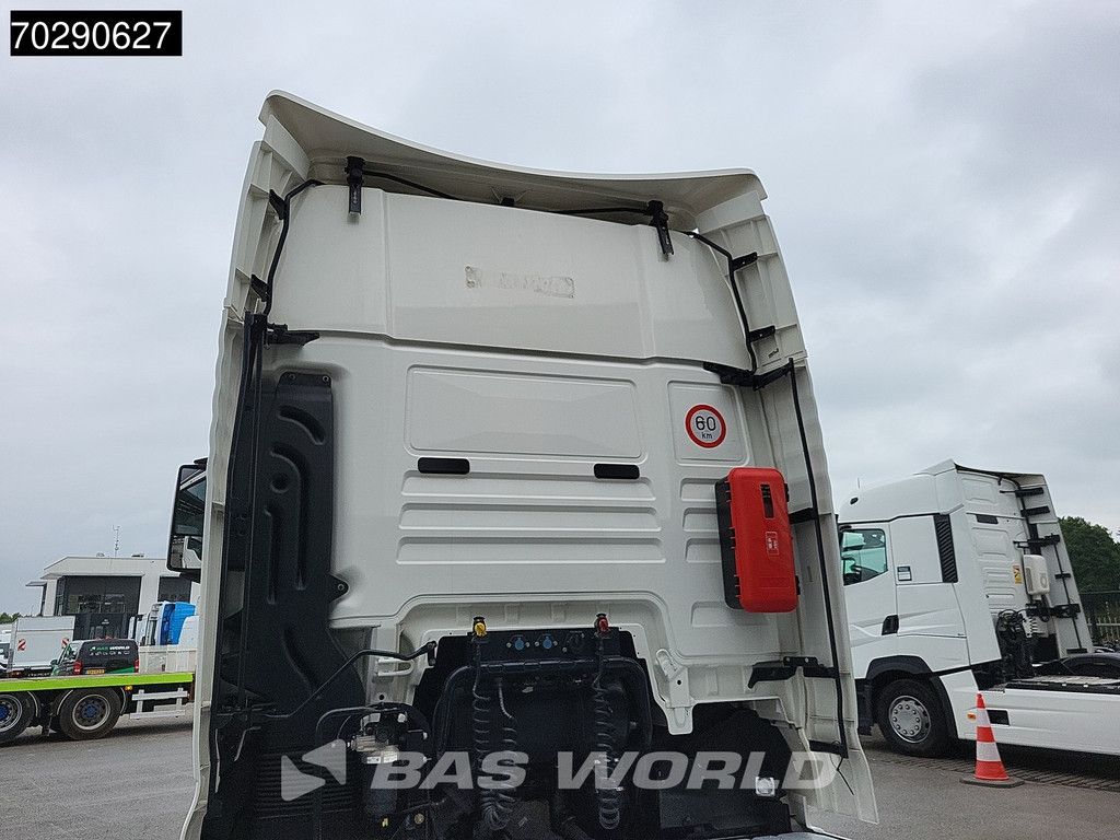 MAN TGX 18.470 4X2 XXL Retarder 2xTanks Euro 6
