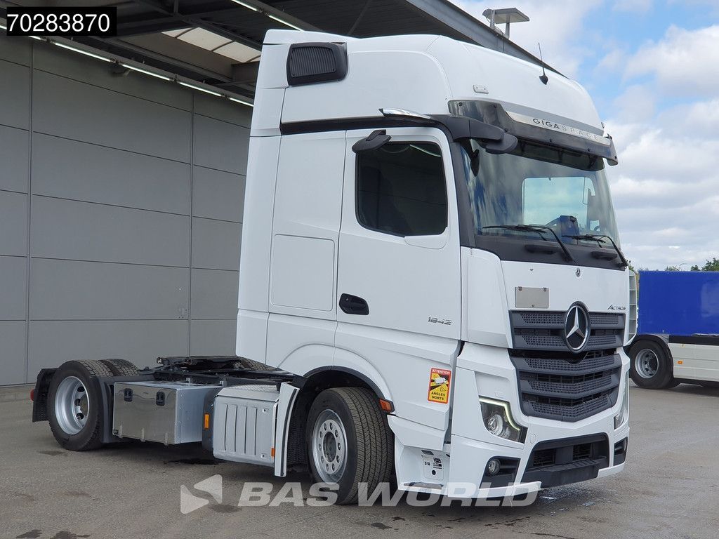 Mercedes Actros 1842 4X2 Mega GigaSpace Retarder Mirrorcam