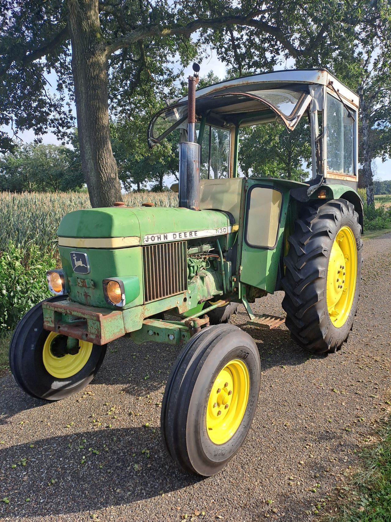 John Deere 1030