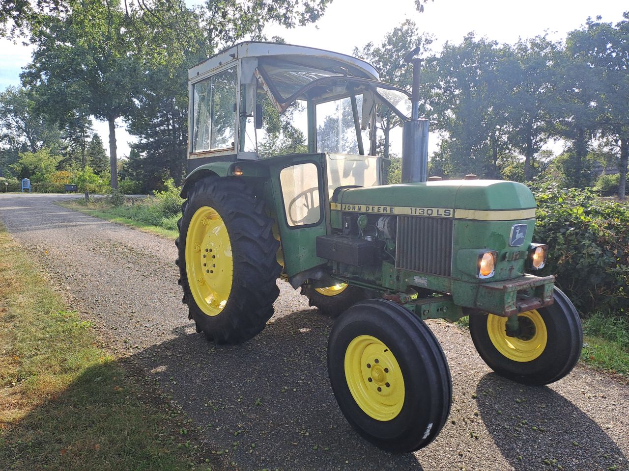 John Deere 1030