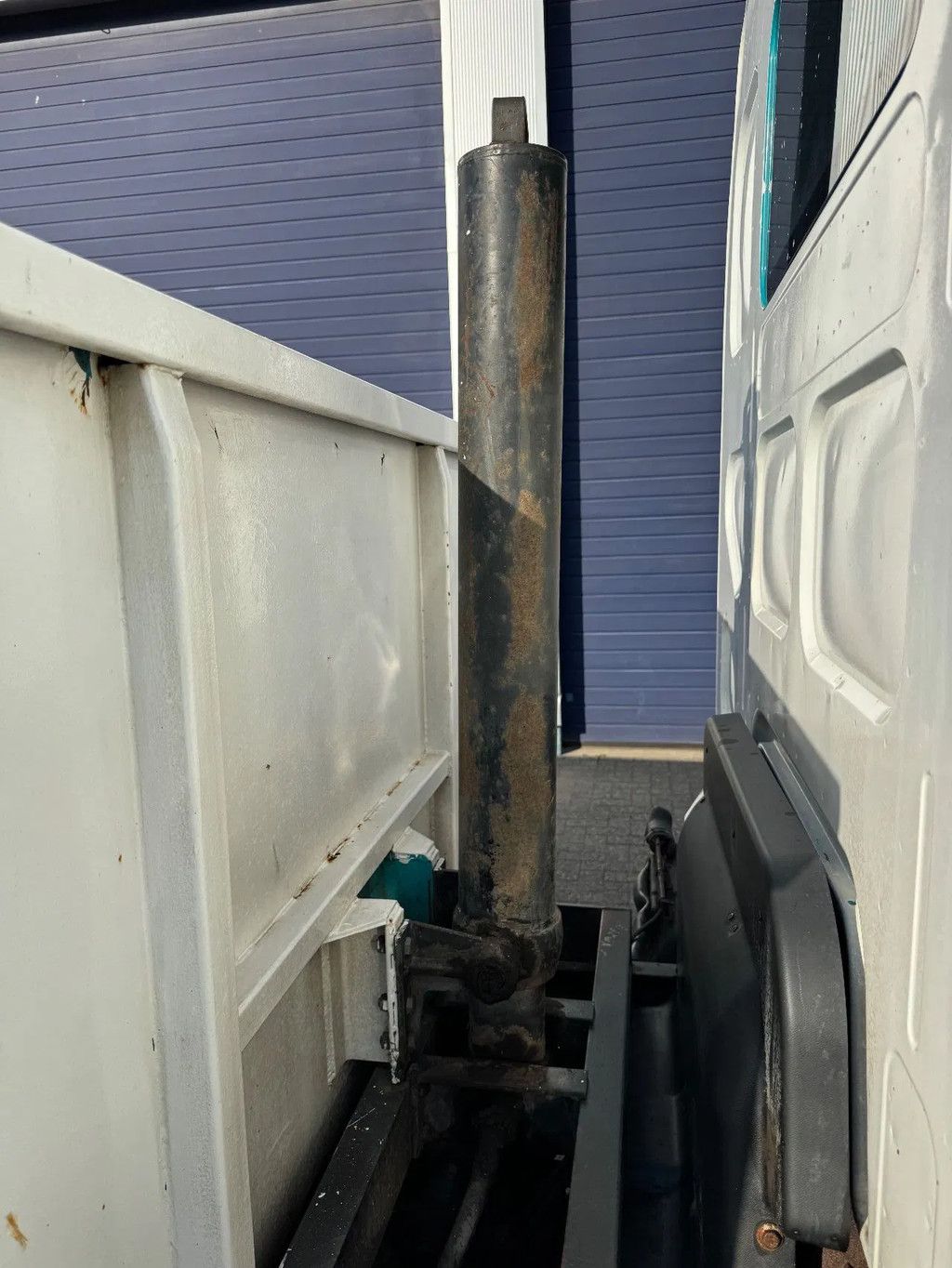 Renault Midlum 150 **BELGIAN TRUCK-MANUAL PUMP-CAMION BELGE**