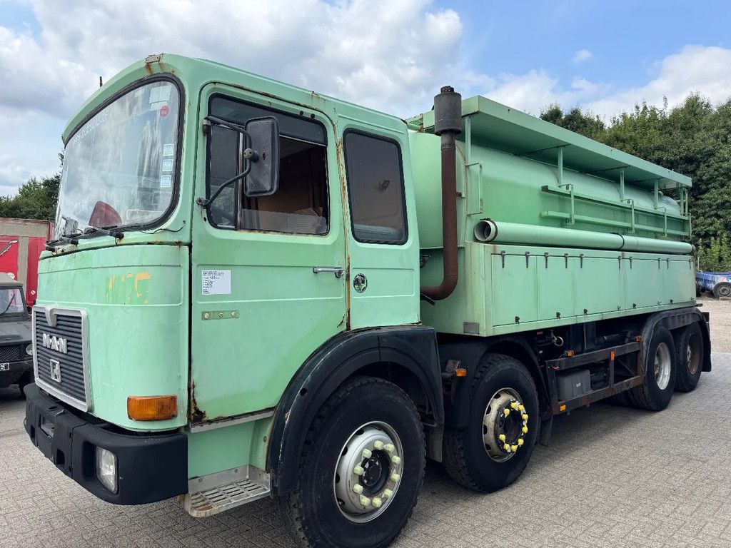 MAN F8 **32.291 8x4-6Cyl-BELGIAN TRUCK-BIG AXXLES**