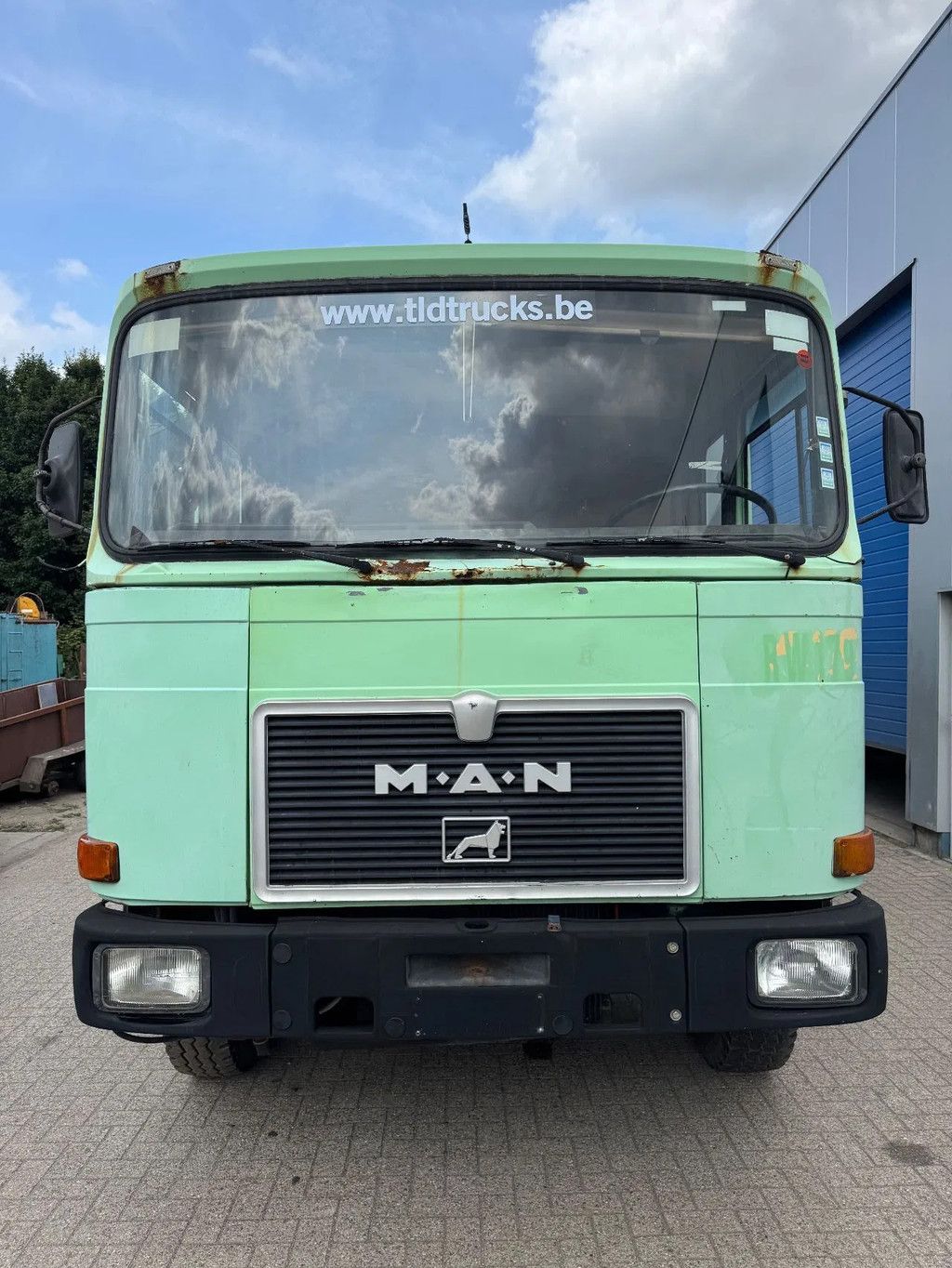 MAN F8 **32.291 8x4-6Cyl-BELGIAN TRUCK-BIG AXXLES**