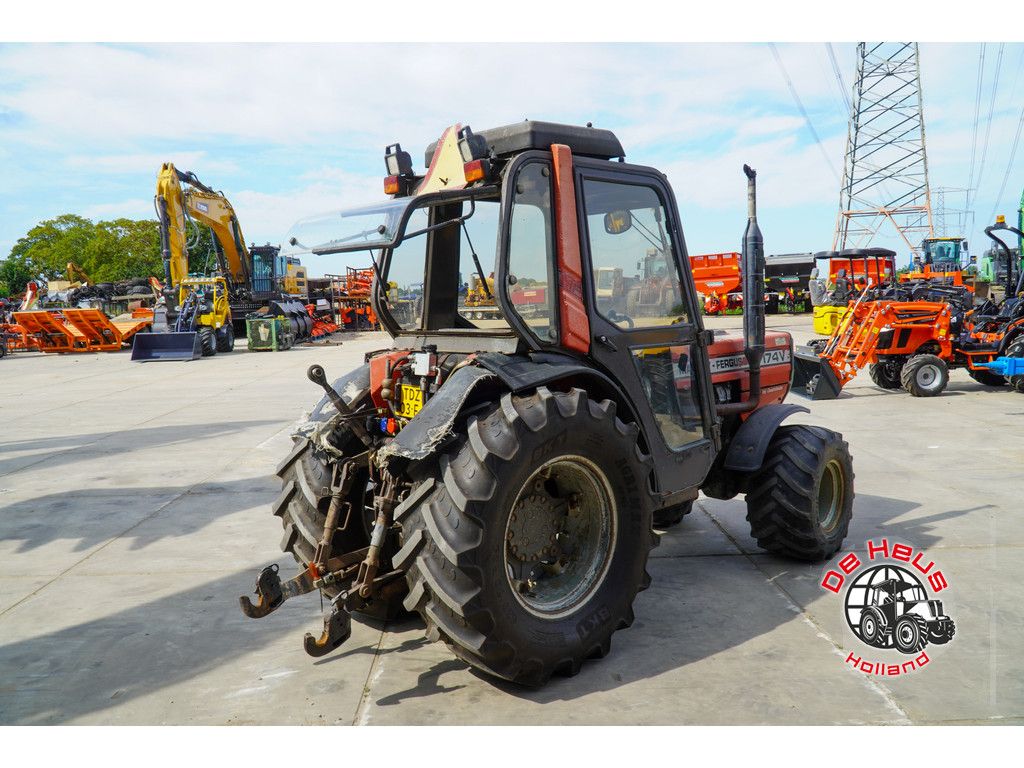 Massey Ferguson 174 V