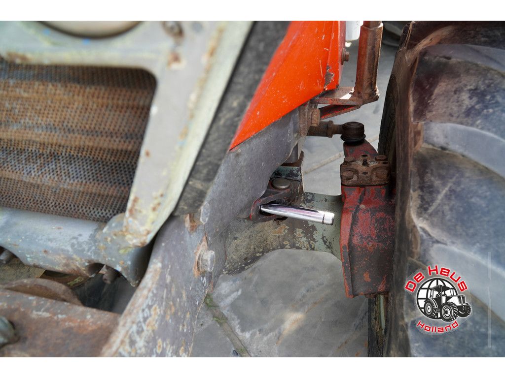 Massey Ferguson 174 V
