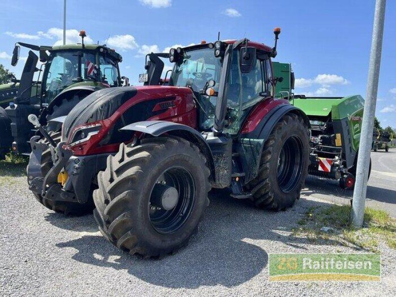 Valtra T 235