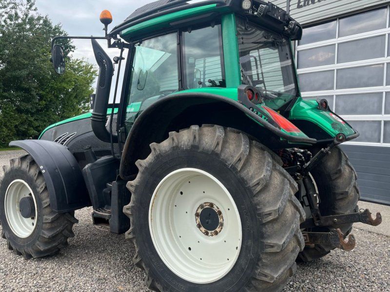 Valtra T202 Direct med skovinddækning og frontlift