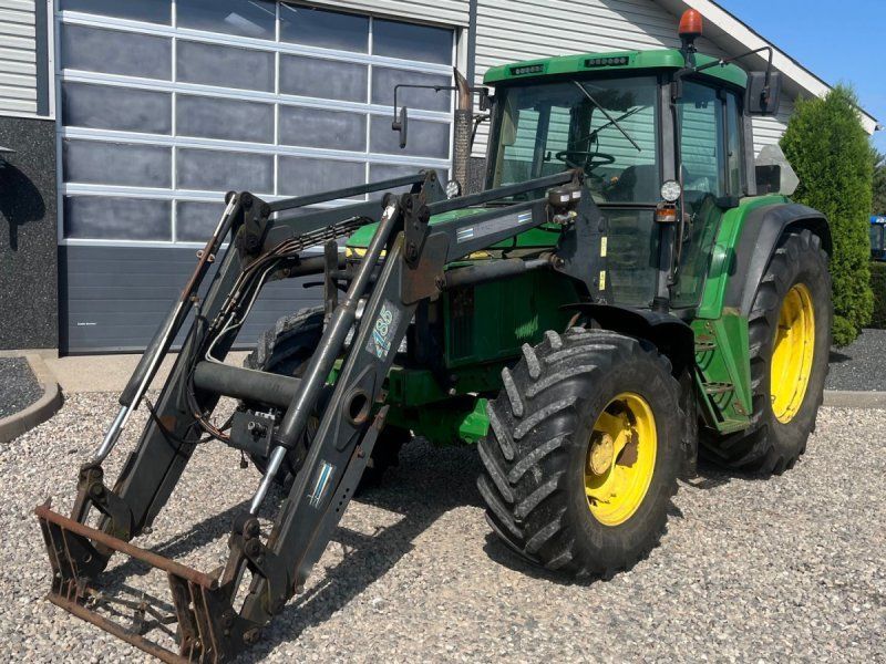 John Deere 6510 Med frontlæsser
