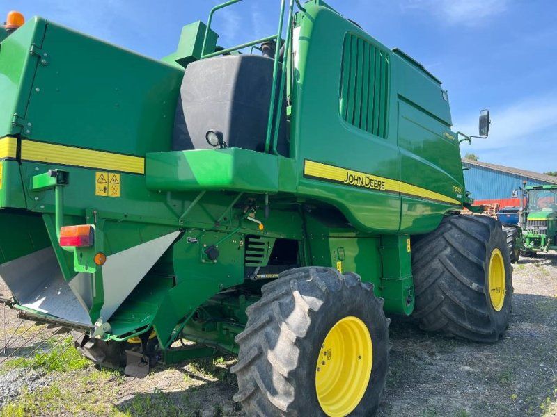 John Deere C 670 I