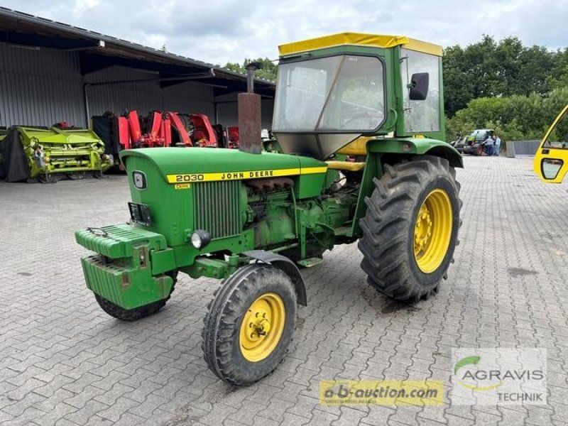John Deere 2030 S