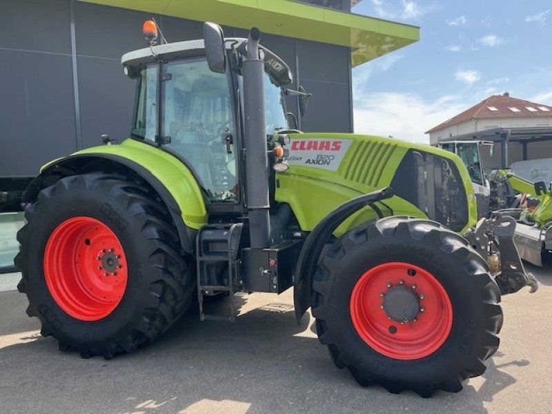 Claas Axion 820 C-MATIC