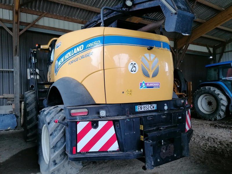 New Holland FR650