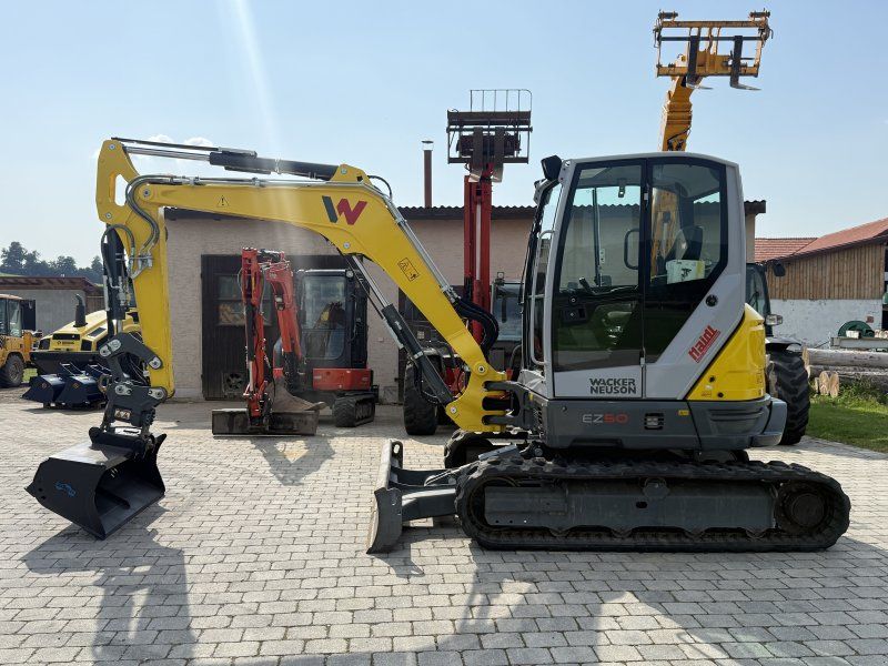 Wacker Neuson EZ 50 mit Powertilt