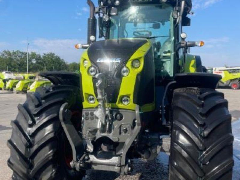Claas AXION 870