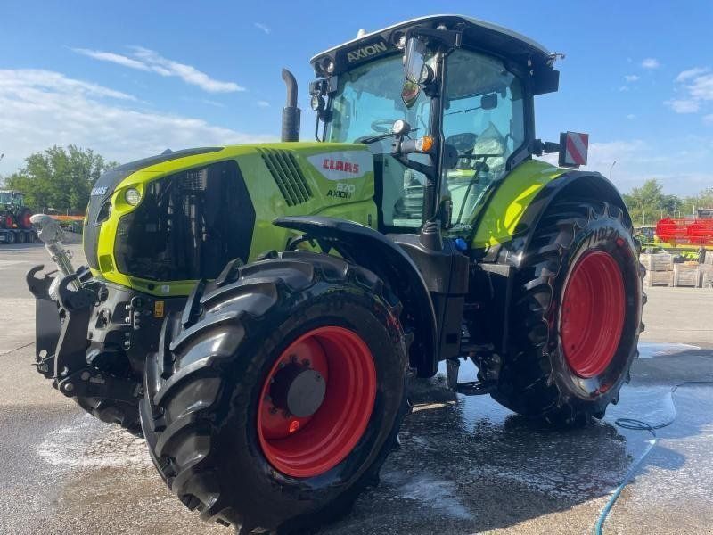 Claas AXION 870