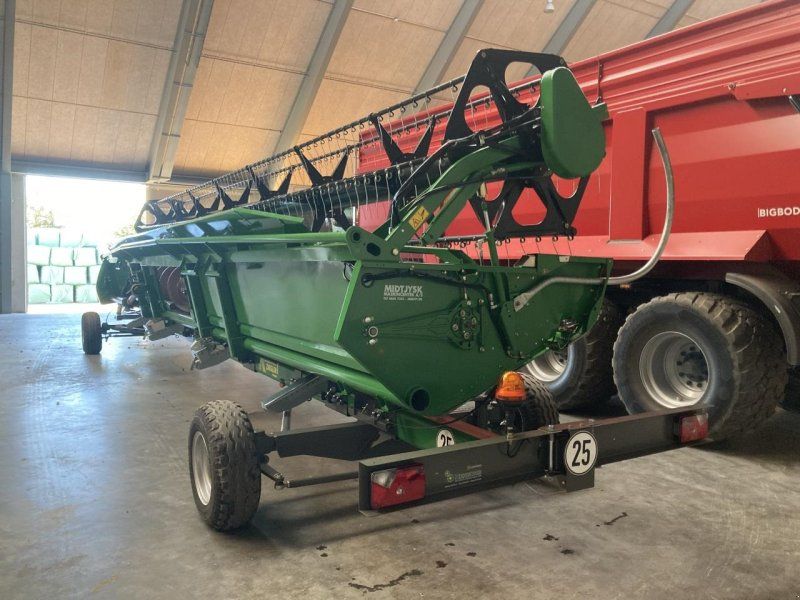 John Deere 635R