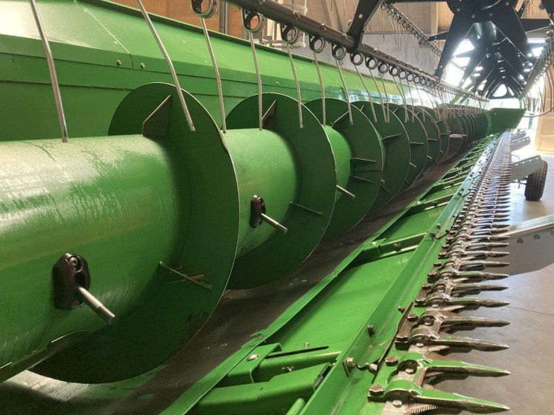 John Deere 635R