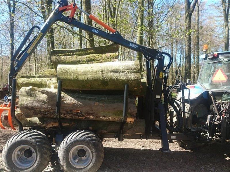 BMF 7 t. skovvogn med 4,3 m kran