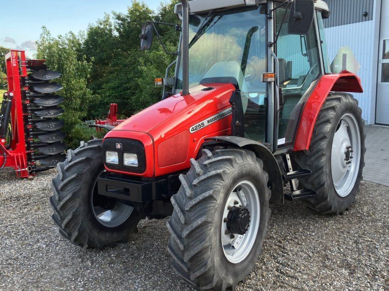 Massey Ferguson 4255 med læsser 4255