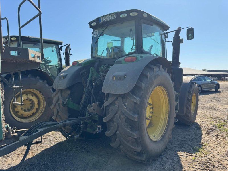 John Deere 6215 R
