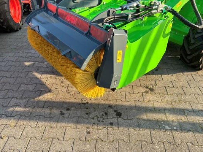 Avant KEHRSCHAUFEL 1100