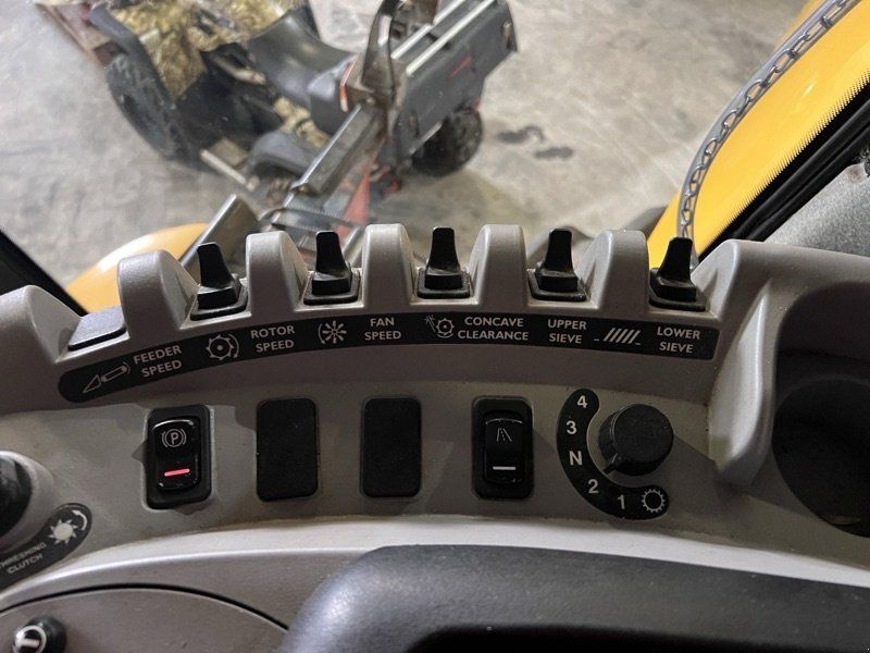 New Holland CX 8060