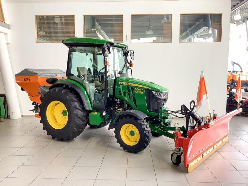 John Deere 4066R