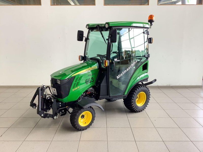John Deere 1026R