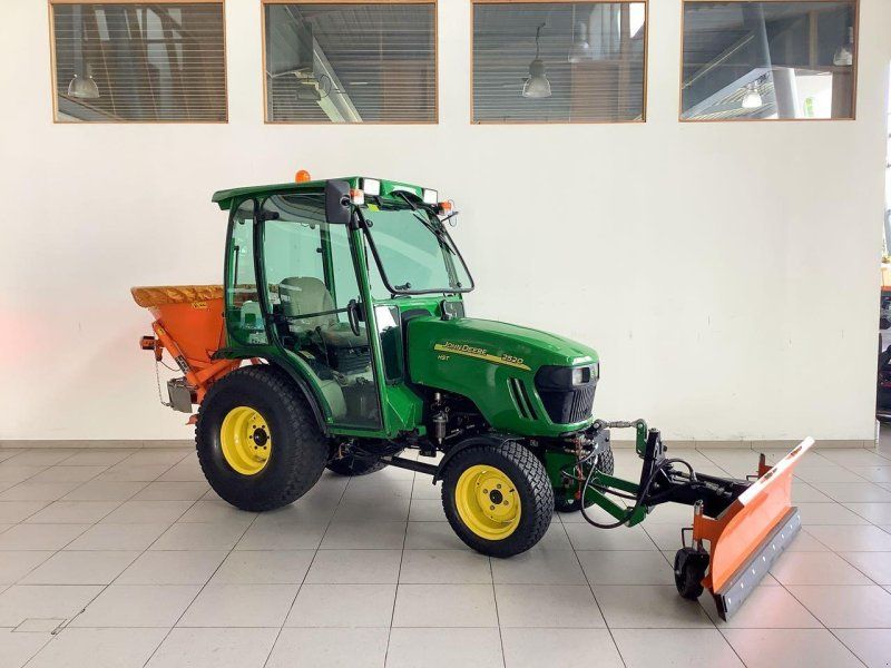John Deere 2520R