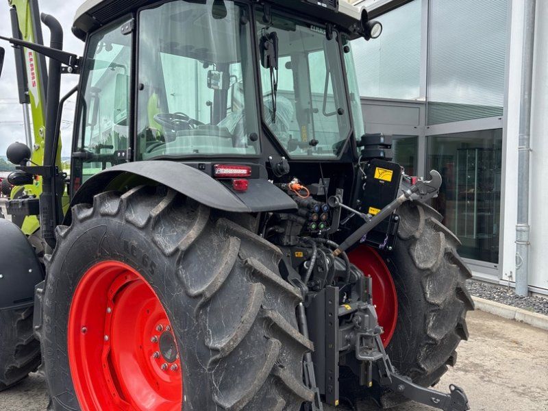 Claas Axos  240