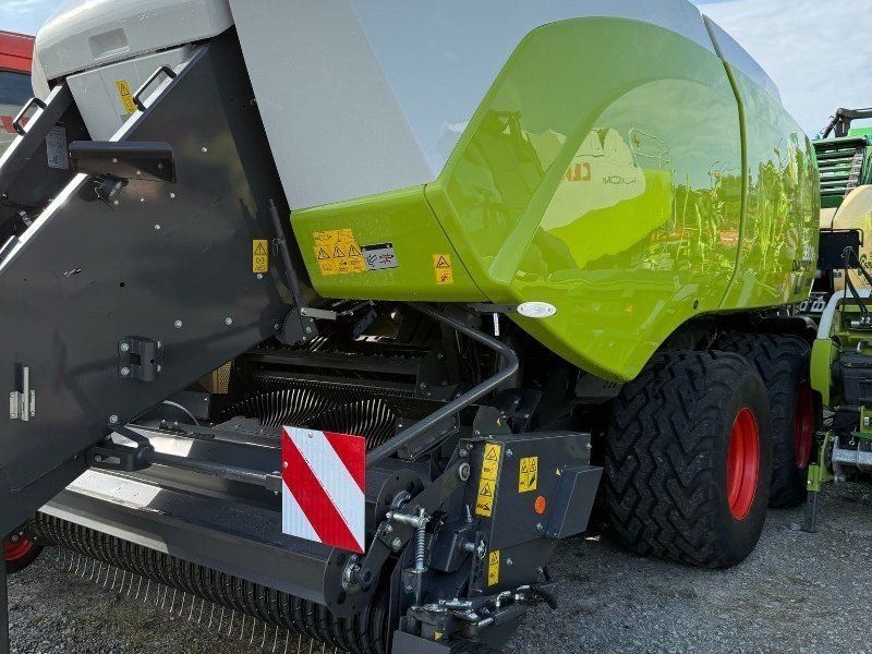 Claas Quadrant 5300 Evolution