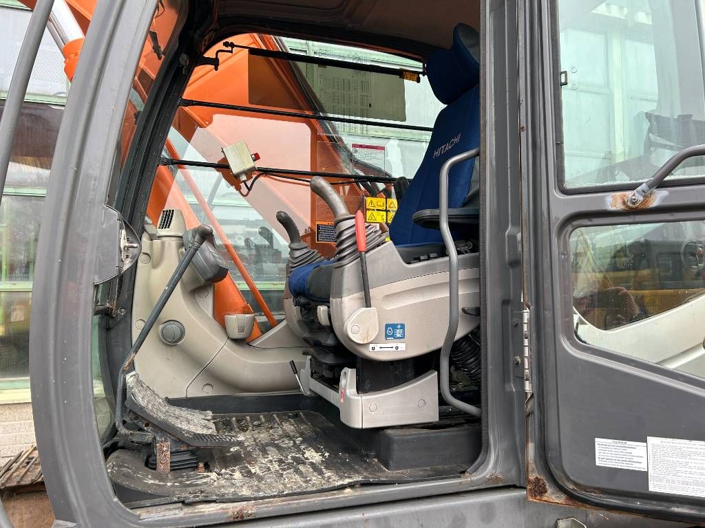 Hitachi ZX 210 LC-3