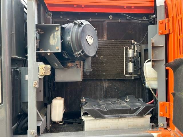 Hitachi ZX 225 US LC-3